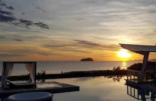 Apê estilo Resort c/ pé na areia e vista mar, próximo ao Beto Carrero - Foto 37