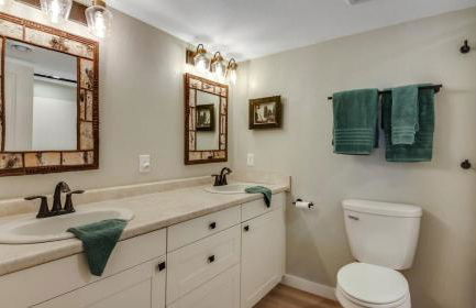 Lake And Trails Lodge Lake Access Sleeps 23 - Foto 16