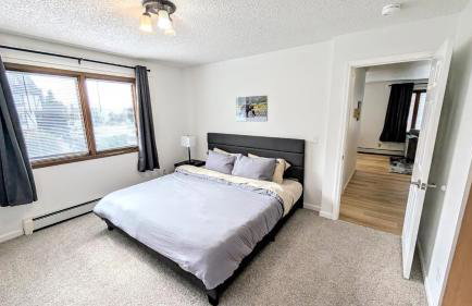 Spacious Downtown 2-bdrm Apartment - Photo 77