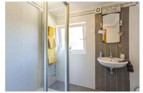 Sleeps10/18-parking-garden-pool-hottub-balcony - Foto 17