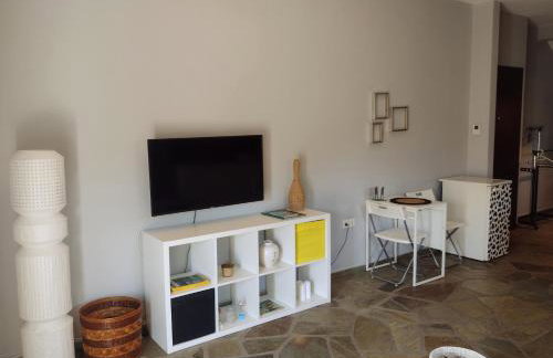 MickeyHouse - Photo 24