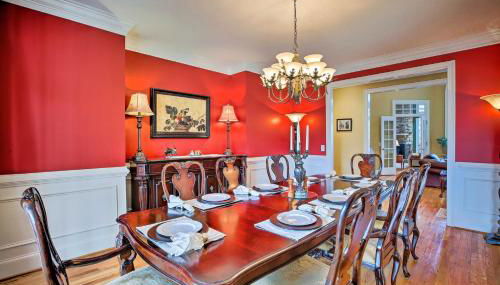 Secluded Acworth Mansion with Pool and Game Room! - Foto 4