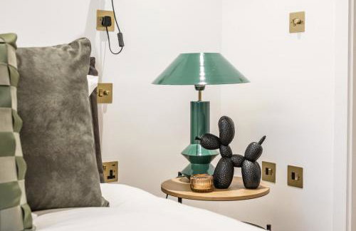 Modern 3-Bedroom Apartment near Kings Cross & Coal Drops - Photo 69