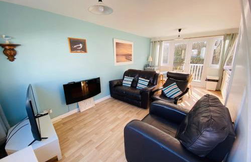 Freshwater Bay Holiday Cottages - Photo 24