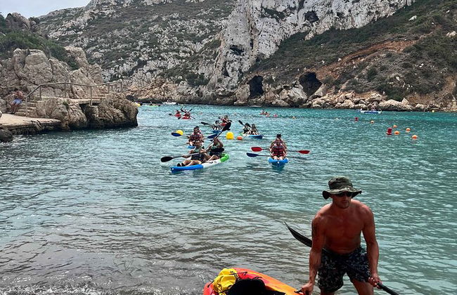 Kajak-Granadella-geführter Ausflug zu seinen Höhlen und Cala en Caló - Foto 12