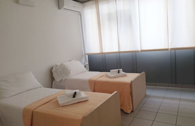 APPARTAMENTI CASA IDEALE LECCO - Foto 8