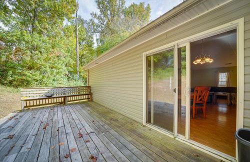 Candler Home with Large Deck Hike, Bike and Unwind! - Foto 21