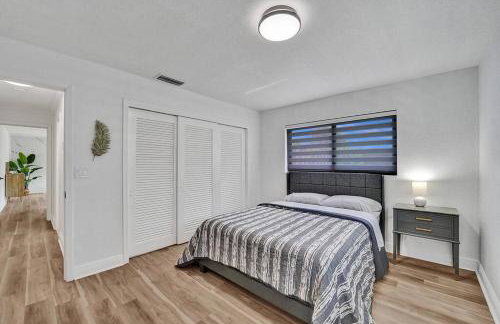 Modern 4Bedroom-2Bath Family POOL House 5 mins Lauderdale-by-the-Sea & Pompano Beaches - Foto 30