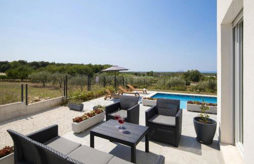 Villa Euphoria - Photo 4
