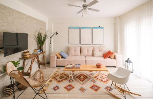 Sani Eclectic Family Villa, private garden - Foto 1