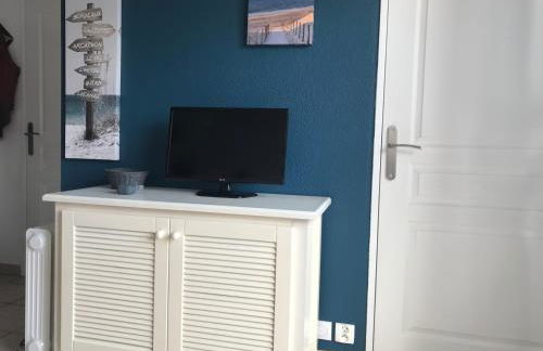 T2 front de mer piscine parking terrasse du samedi au samedi juillet août 2026 - Foto 8