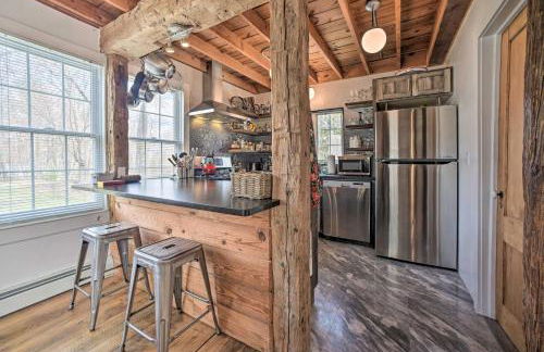 Charming Cottage with Yard - 2 Mi to Tinker St! - Foto 3