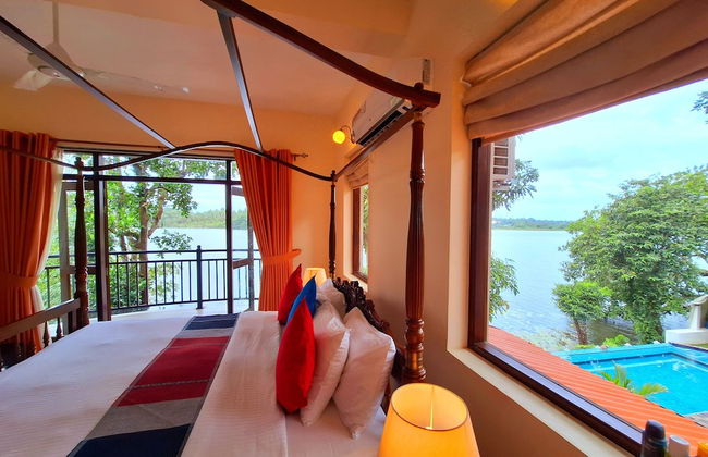 MYH - Lake Front Pvt Villa - Photo 9