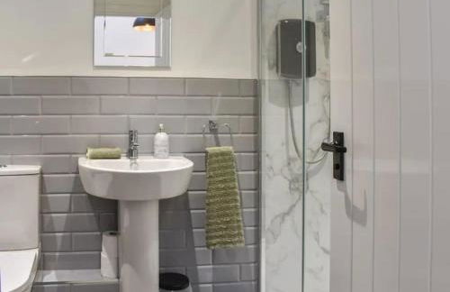 Blundens Holiday Lets - Hatfield - Photo 12