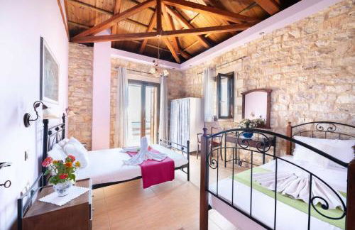 Mountain Oasis - Pool & Playground near Neda Falls - Foto 44