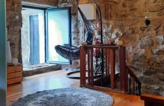 Ninho do Corvo da Urgueira - Foto 1