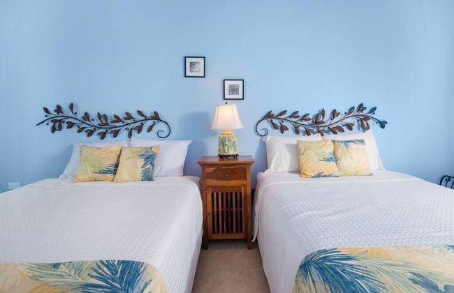 Peaceful Ocean Front Beach House in Bodden Town - Photo 14