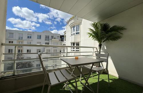 F2 calme et lumineux avec balcon au cœur du Vieux Lille - Foto 4