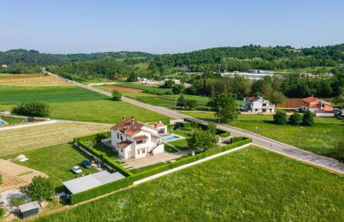 5 Bedroom Nice Home In Karojba - Foto 14