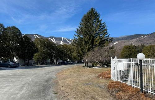 NEW 2025 Sugarbush Bridges Resort Outpost - Foto 24