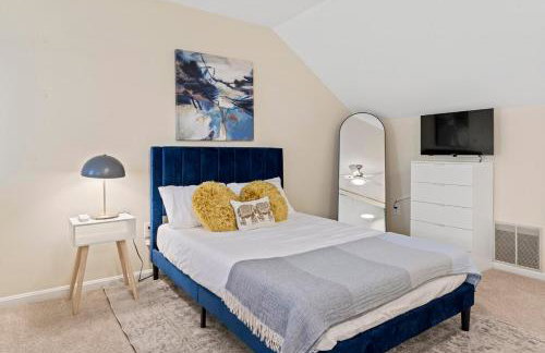 Lakeside Stay Metro, INOVA, Dining & Shops Nearby! - Foto 43