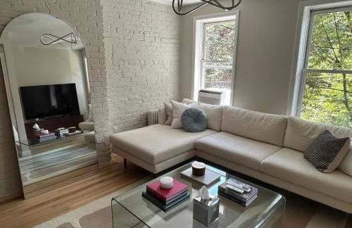 NEW! Historic Townhouse-14 min to WTC - Foto 12