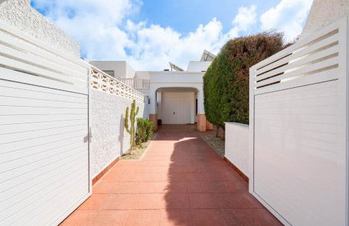 Casa en Cabo de Gata con barbacoa y Jardín, cerca de la playa - Foto 9