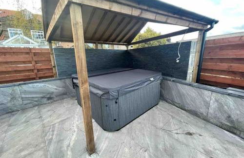 Sundial Cottage, Stunning 3 Bed Cottage with Hottub - Foto 7