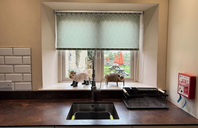 4 Bed - Historic Inn & Cider Pub - Free Parking - Foto 23