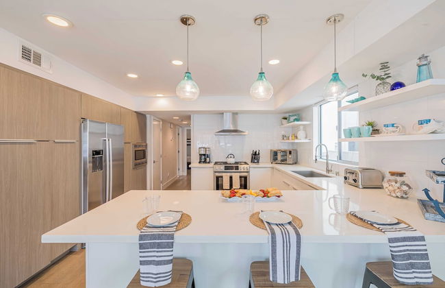 Private Rooftop + Steps to the Beach Chic Design Seaside Style by Avantstay - Foto 27