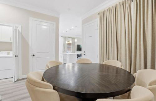 O26A Single Story 2BR Townhome King Beds Pet Friendly Houston - Foto 14