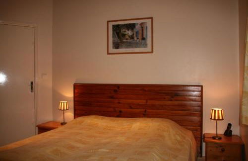 Farmhouse with mountain view - Photo 18