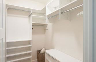 Modern Fountain Square Mansion with Hot Tub & Rooftop Patio- Family Friendly - Foto 21