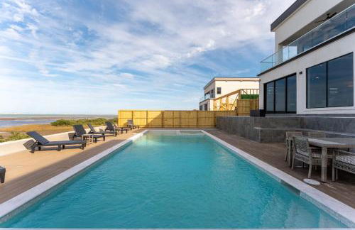 Waterfront Home with Pool Spacious Bay , Sleeps 16 - Foto 92