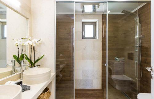 Thalmargia Villas, with Pool, Hot Tub & Ultimate Peace, By ThinkVilla - Photo 74