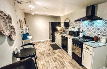 Golden Hour Getaway - Photo 27