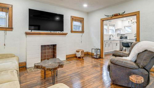 Walk to Marshall University Home with Private Yard! - Foto 2