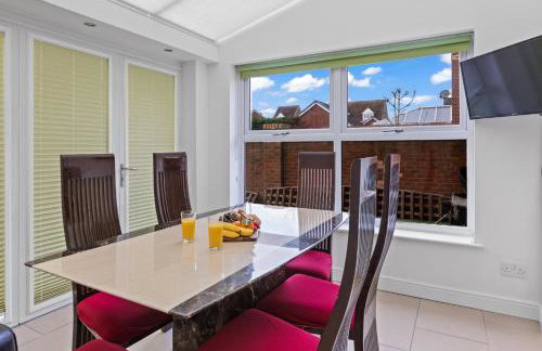 Spacious & Budget 4B Home w en-suites - Foto 3