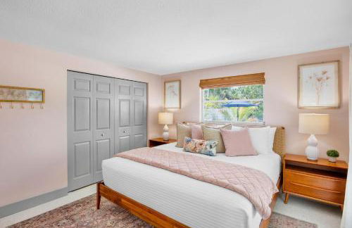 Coastal Charm - Photo 22