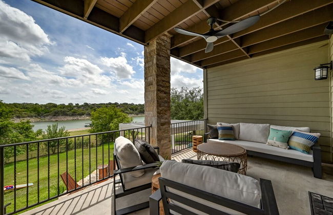 Luxury Lakefront Home-private Dock - Dipping Pool! - Foto 40