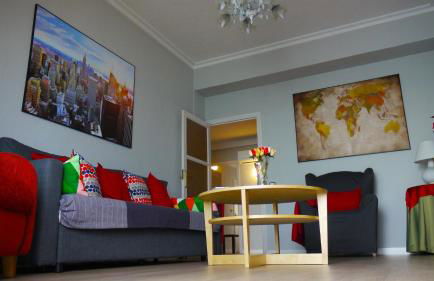 Apartment with Terrace and Sea View - Photo 12