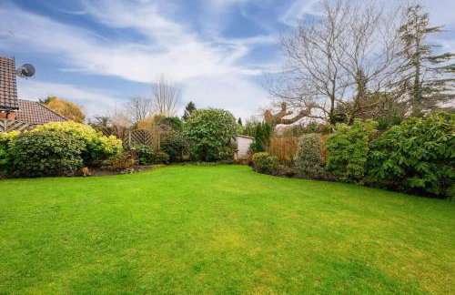 3 Bed Stunning Home in Hale - Foto 27