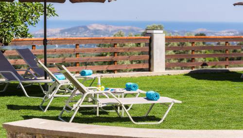 Anatoli Villa, a Retreat with Private Pool & BBQ, By ThinkVilla - Foto 3, Garden