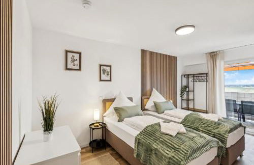 Skyview Apartment mit Balkon & Parkplatz - Foto 1