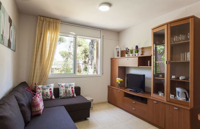 Velor Apartments - Photo 22