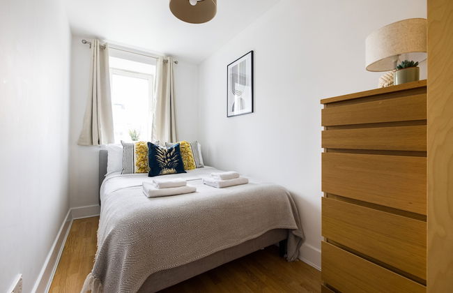 The Waterloo Apartments - Photo 6