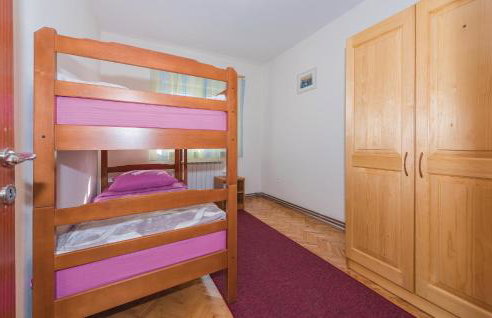 Three-Bedroom Holiday Home In Rozovac - Foto 18