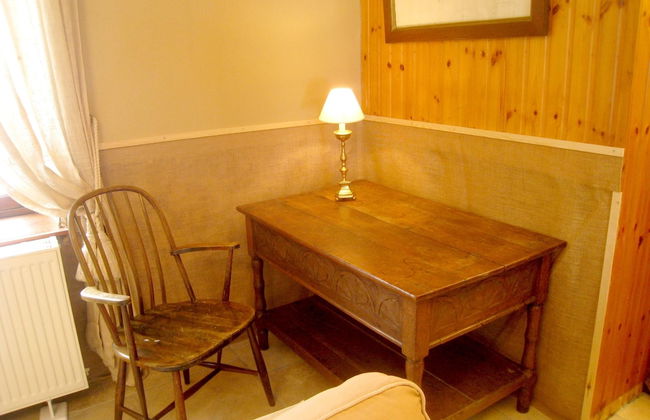 Castle in Roumont With Garden - Photo 15