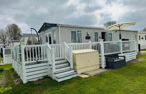 Exquisite Lake lodge in Hoburne Holiday Resort - Valentino Rose Lodge - Foto 80