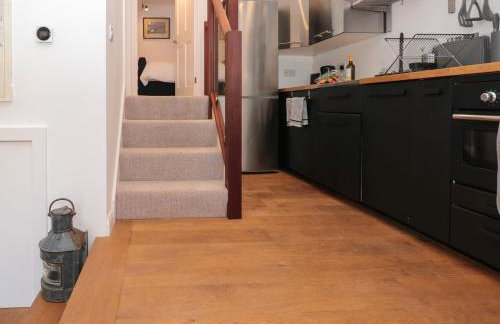 Shipwrights - Photo 14